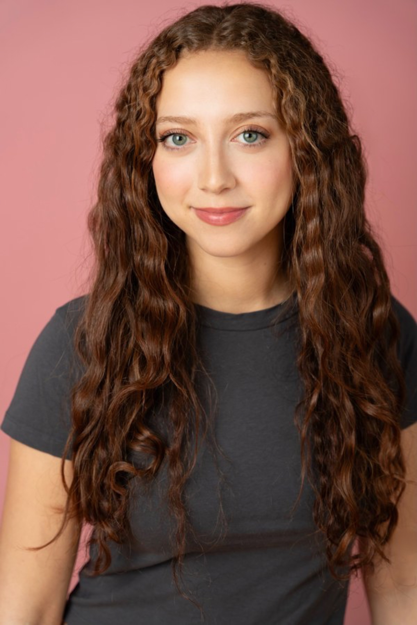 Sasha Rechler headshot